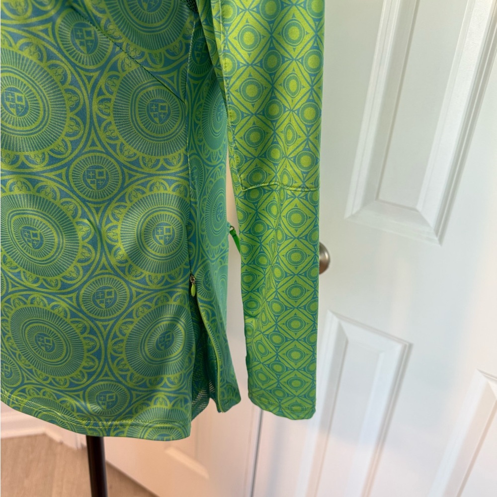 Vibrant Green Patterned Pullover - image 4